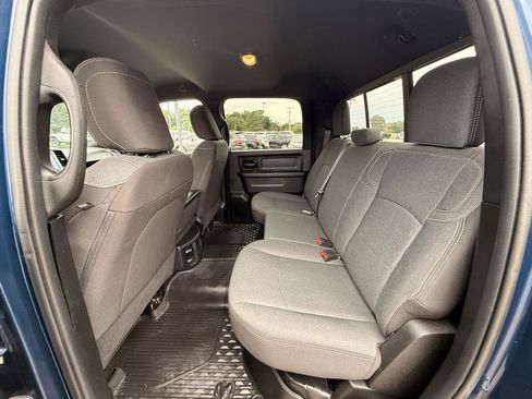 Used 2024 RAM 3500 Tradesman w/ Chrome Appearance Group AWD/4WD image 13