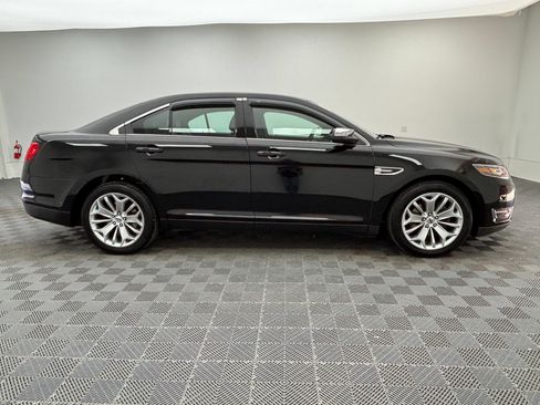 Used 2018 Ford Taurus Limited FWD image 7