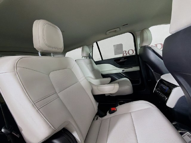 New 2026 Lincoln Aviator 2WD image 31