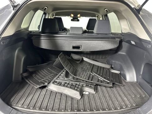 Used 2019 Toyota RAV4 LE image 27