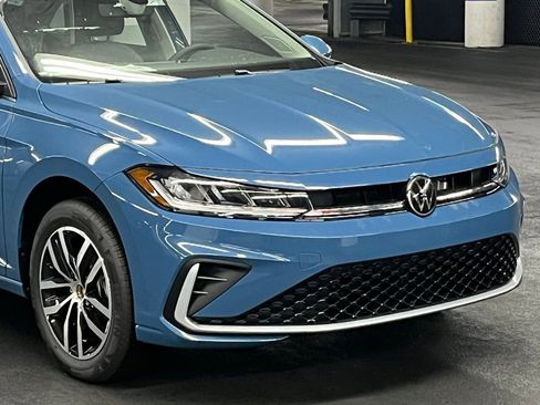 New 2025 Volkswagen Jetta SE image 38