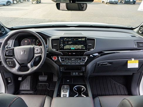 New 2026 Honda Ridgeline Black Edition image 18