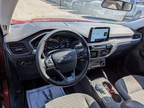 Used 2022 Ford Escape SE w/ Convenience Package AWD/4WD image 7