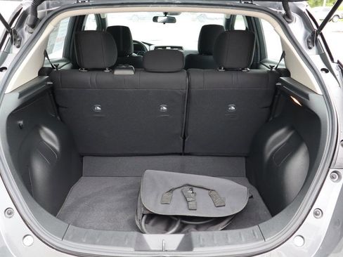 Used 2022 Nissan Leaf S FWD image 4