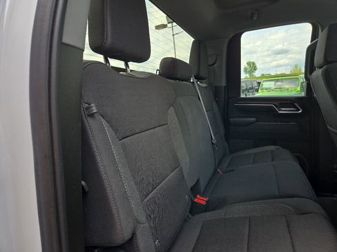 Used 2024 Chevrolet Silverado 2500 LT AWD/4WD image 94