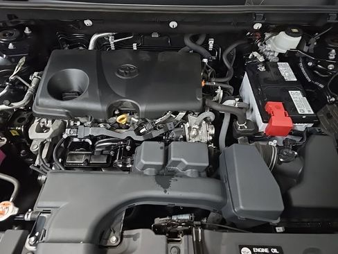 Used 2023 Toyota RAV4 XLE image 12