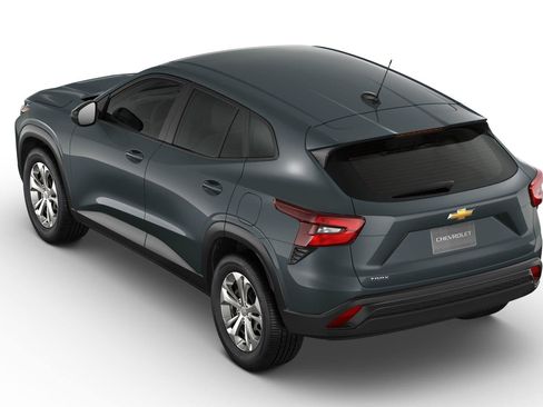 New 2026 Chevrolet Trax LS FWD image 38