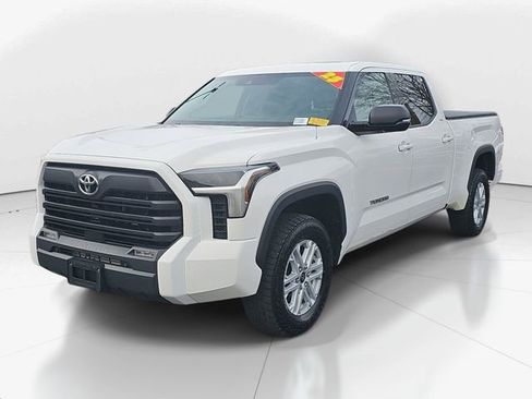 Used 2023 Toyota Tundra SR5 w/ SR5 Premium Package image 8