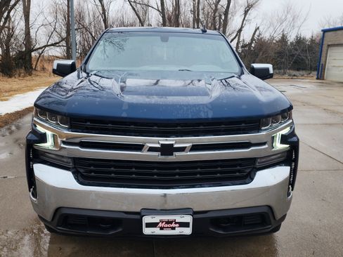 Used 2021 Chevrolet Silverado 1500 LT w/ All Star Edition Plus image 2