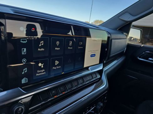 Used 2024 Chevrolet Silverado 1500 LT Trail Boss image 19