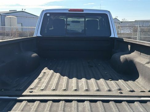 Used 2011 Ford Ranger XLT image 12