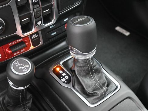 New 2026 Jeep Gladiator Willys AWD/4WD image 16