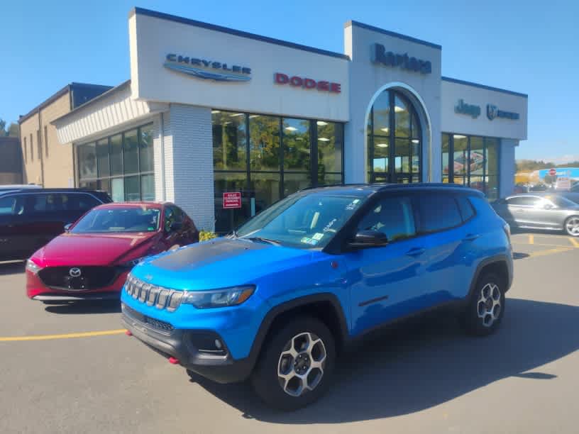 Used 2022 Jeep Compass Trailhawk AWD/4WD image 1