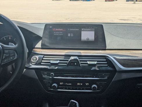 Used 2018 BMW 530i RWD image 20