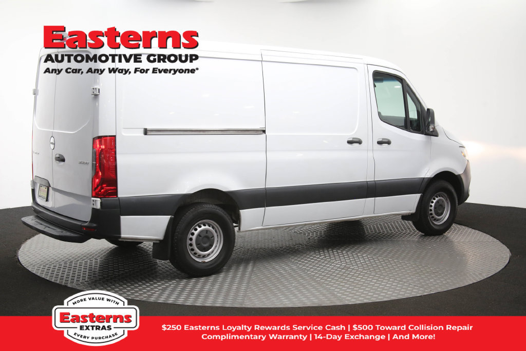 Used 2019 Freightliner Sprinter 2500 RWD image 38