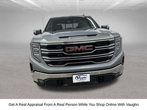 Used 2025 GMC Sierra 1500 SLT w/ SLT Premium Plus Package AWD/4WD image 5