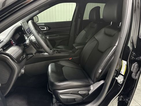 Used 2025 Jeep Compass Latitude w/ Altitude Special Edition image 20