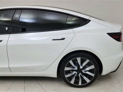 Used 2024 Tesla Model 3 Long Range image 10