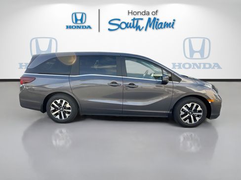 Certified 2026 Honda Odyssey EX-L image 8