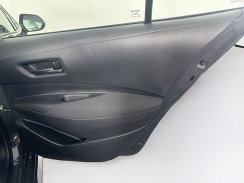 Used 2025 Toyota Corolla LE FWD image 27