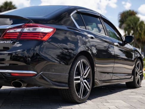 Used 2016 Honda Accord Sport image 15