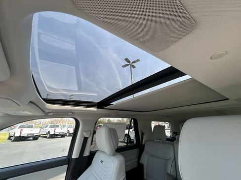 New 2026 Ford Expedition Platinum image 28