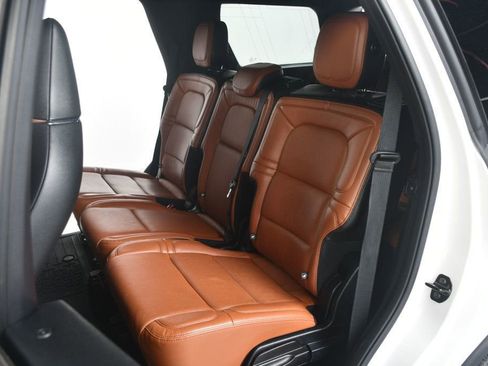Used 2020 Lincoln Navigator Reserve w/ Luxury Package AWD/4WD image 36
