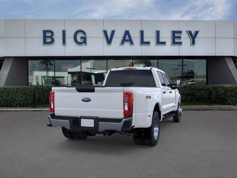 New 2026 Ford F450 XLT w/ FX4 Off-Road Package image 8