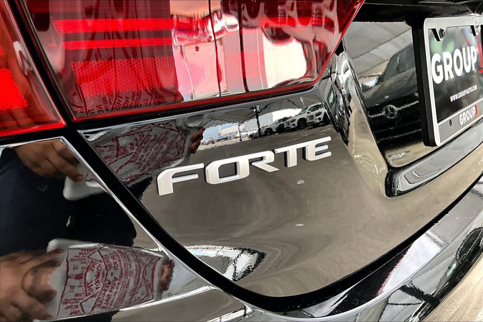 Used 2023 Kia Forte GT-Line w/ GT-Line Technology Package FWD image 31
