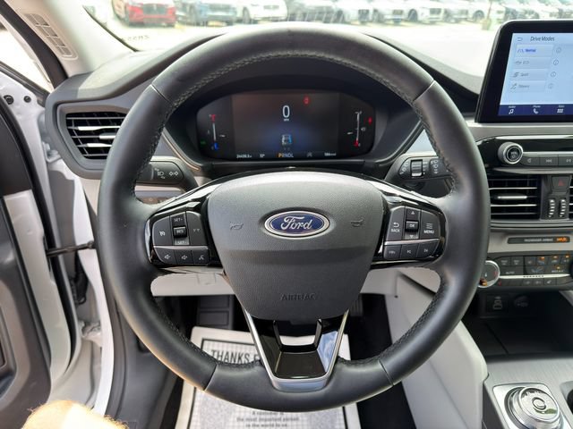 Used 2025 Ford Escape Active w/ Cold Weather Package AWD/4WD image 35