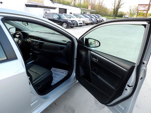 Used 2014 Toyota Corolla LE Premium image 21