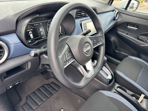 Certified 2025 Nissan Versa SV w/ Trunk Package image 22