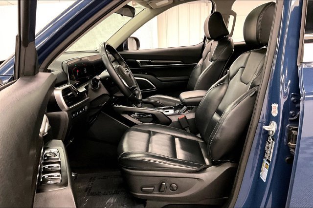Used 2025 Kia Telluride S FWD image 22