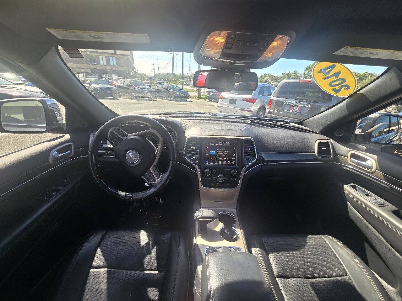 Used 2014 Jeep Grand Cherokee Overland w/ Advanced Technology Group AWD/4WD image 27