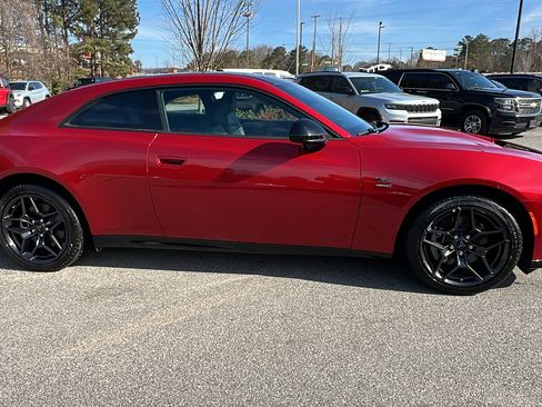 Used 2024 Dodge Charger R/T w/ Plus Group image 7