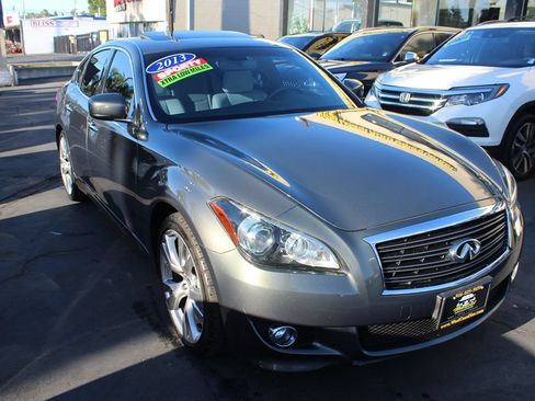 Used 2013 INFINITI M37 w/ Premium Pkg RWD image 8