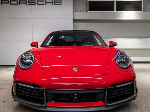 Used 2024 Porsche 911 Carrera S w/ Sport Package image 11