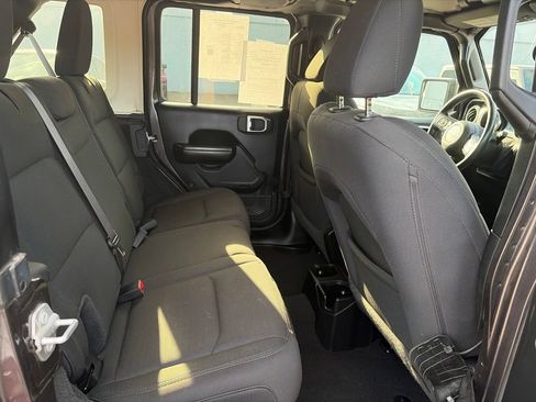 Used 2021 Jeep Wrangler Unlimited Sport AWD/4WD image 19
