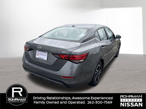Used 2024 Nissan Sentra SV image 4