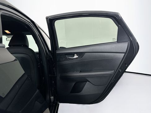 Used 2021 Kia Forte GT-Line image 28