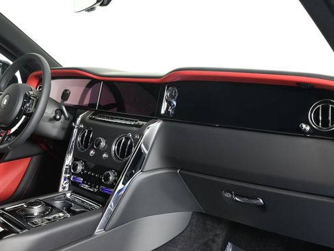 New 2026 Rolls-Royce Cullinan AWD/4WD image 25