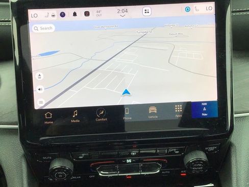 Used 2024 Jeep Grand Cherokee Limited 4xe image 13