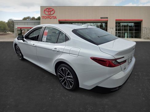 New 2026 Toyota Camry XLE image 7