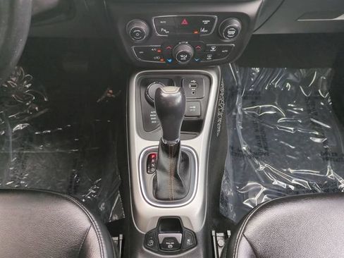 Used 2018 Jeep Compass Latitude w/ Popular Equipment Group AWD/4WD image 19