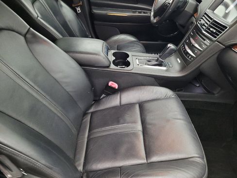 Used 2018 Lincoln MKT AWD w/ Technology Package image 21