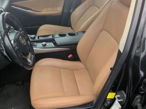 Used 2016 Lexus IS 200t RWD image 13