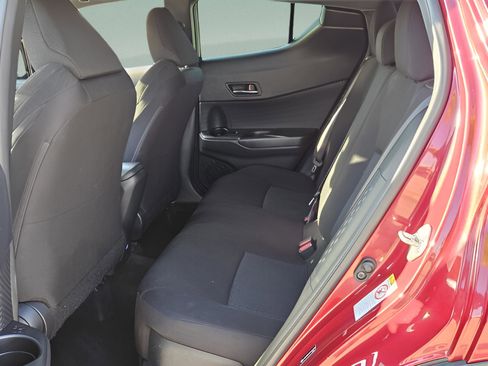 Used 2019 Toyota C-HR LE image 10