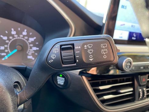 Certified 2022 Ford Escape SE w/ Convenience Package image 39