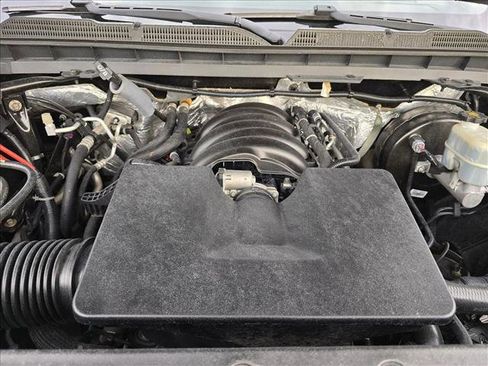 Used 2018 Chevrolet Silverado 1500 LT AWD/4WD image 20