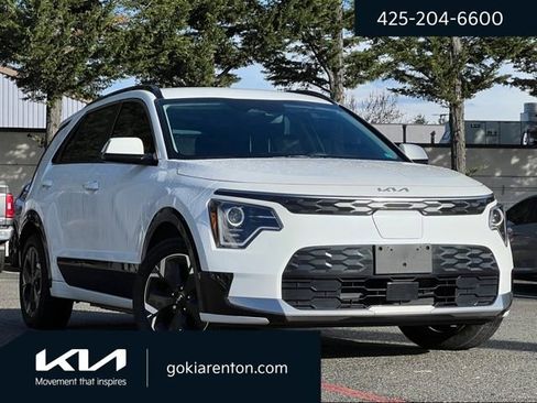 Used 2023 Kia Niro Wind w/ Wind Preserve Package image 1